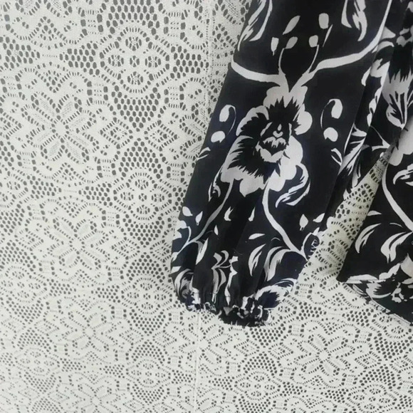 INC International Concepts wrap floral printed long sleeve chiffon blouse M - Picture 4 of 8